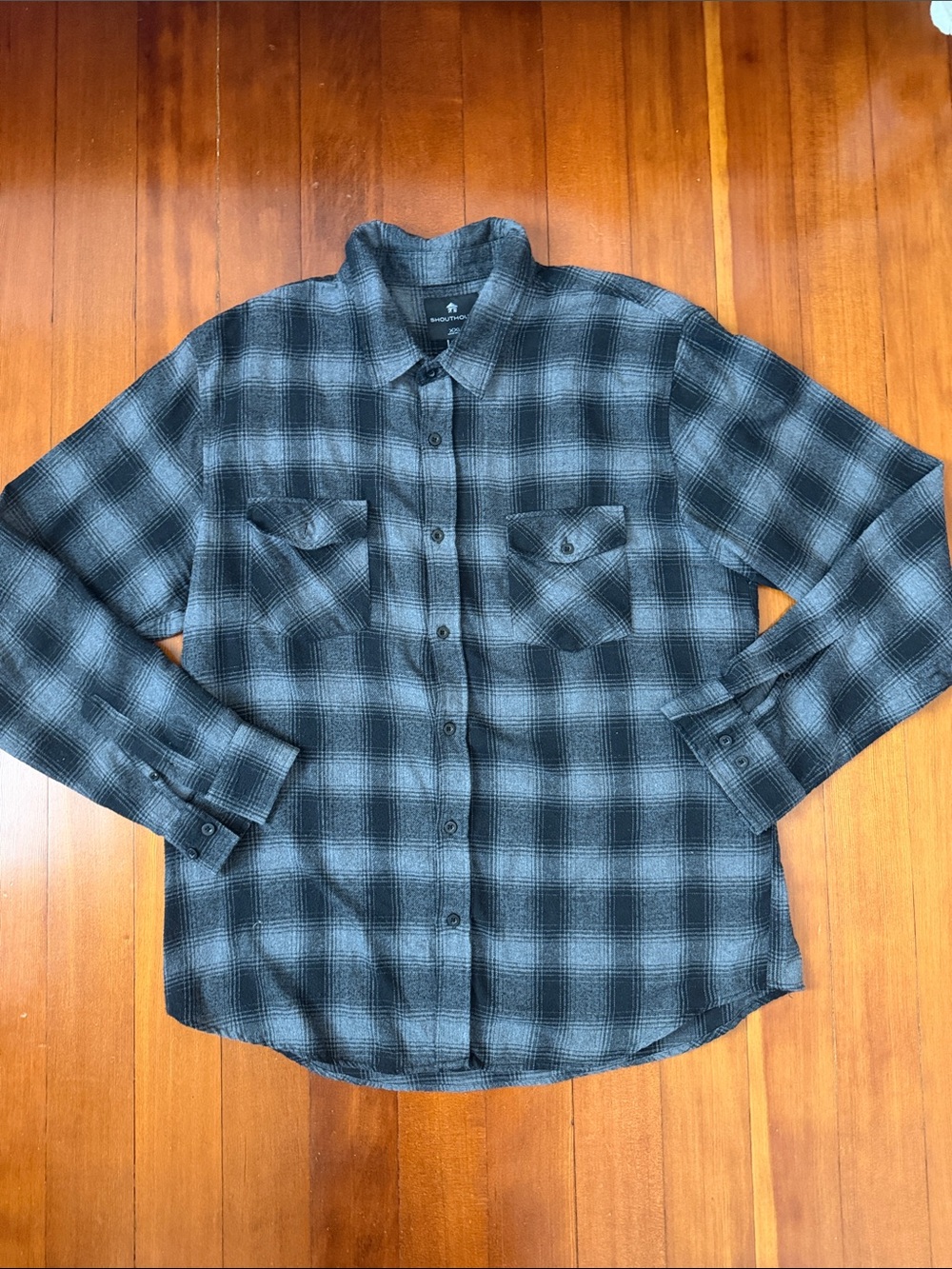 Men's Plaid Button-Down Shirt in Black and Gray